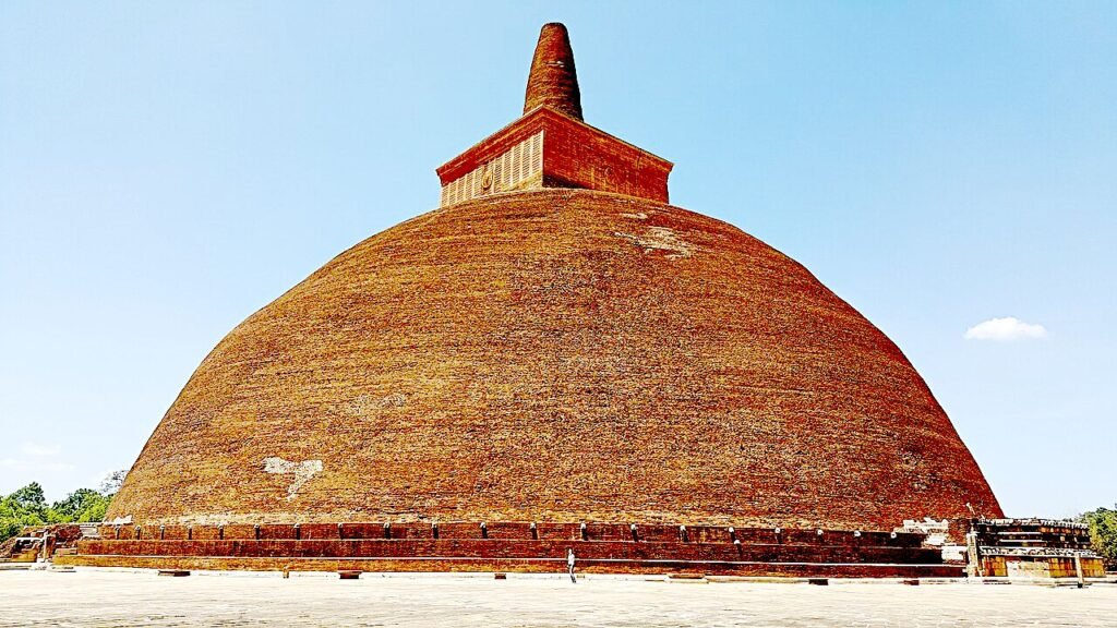 Abhayagiri Dagoba in Anurādhapura, Sri Lanka, illustrating monumental stūpa-centered architecture in the wider Buddhist region.
